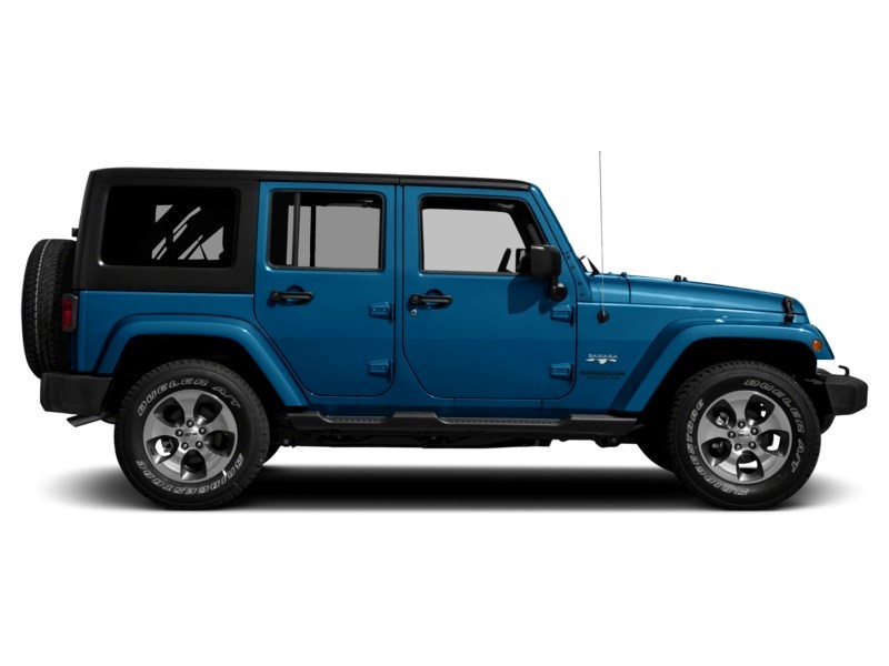 2015 Jeep Wrangler Unlimited Sahara Exterior Shot 11