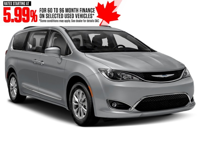 2017 Chrysler Pacifica 4dr Wgn Limited Exterior Shot 9