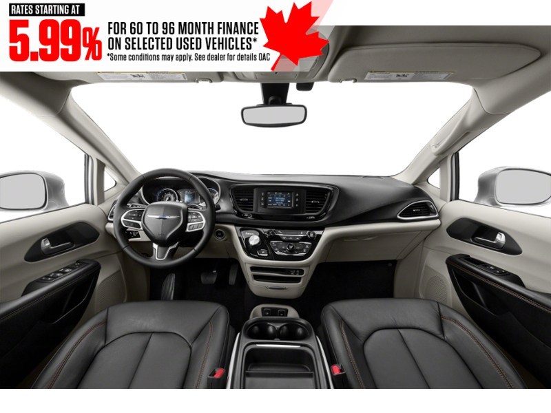 2017 Chrysler Pacifica 4dr Wgn Limited Interior Shot 6