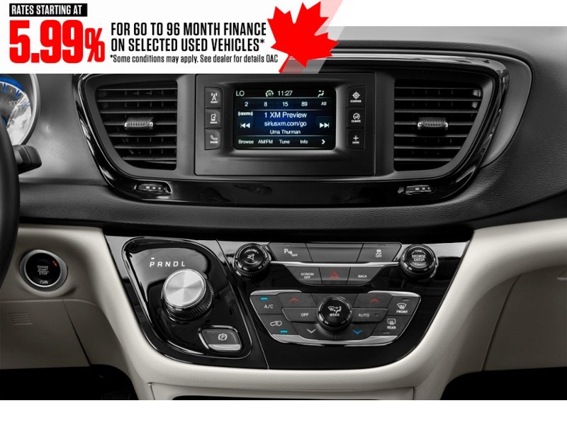 2020 Chrysler Pacifica Limited 35th Anniversary FWD *Ltd Avail* Interior Shot 2