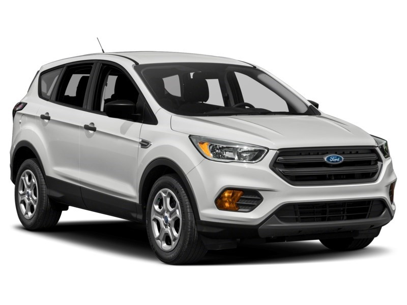 2018 Ford Escape SE 4WD Exterior Shot 9