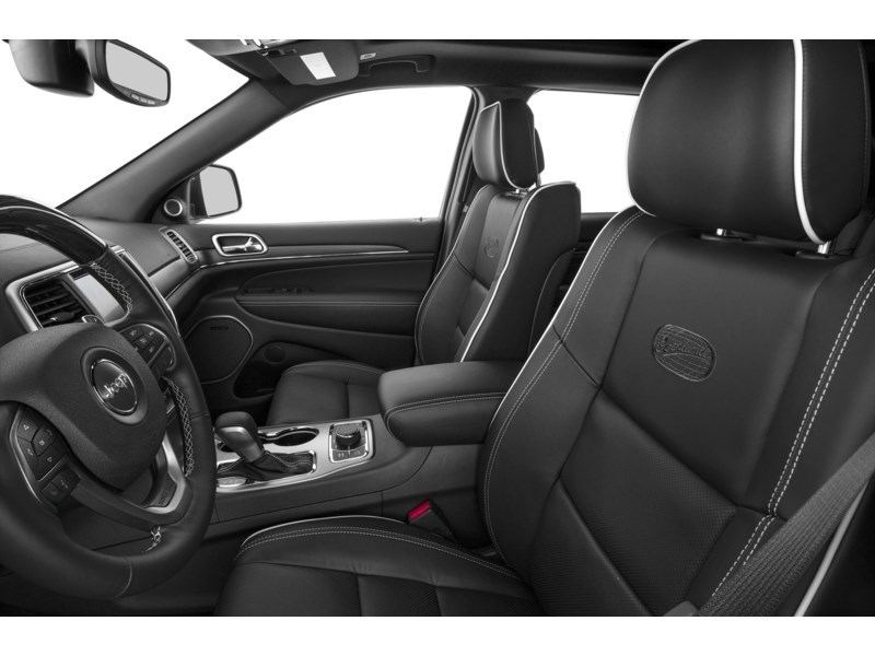 2021 Jeep Grand Cherokee Overland 4x4 Interior Shot 4