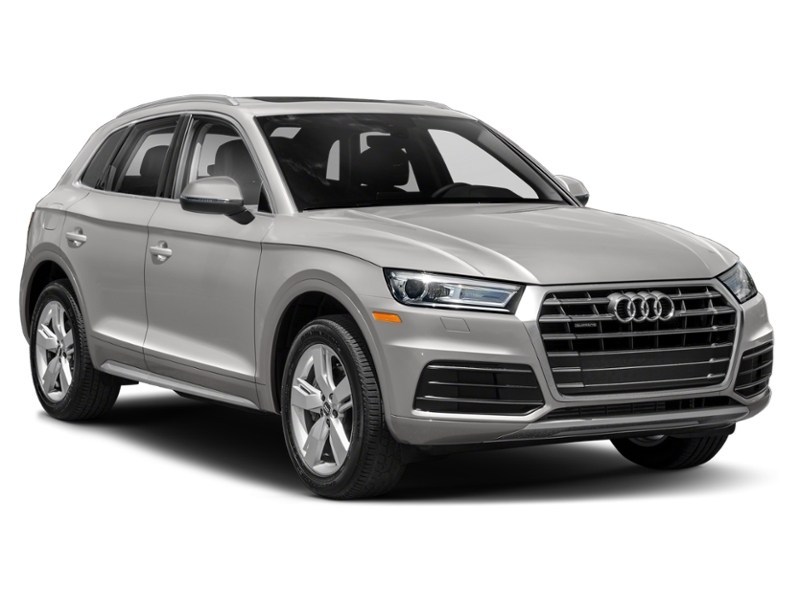 2019 Audi Q5 Komfort 45 TFSI quattro Exterior Shot 9