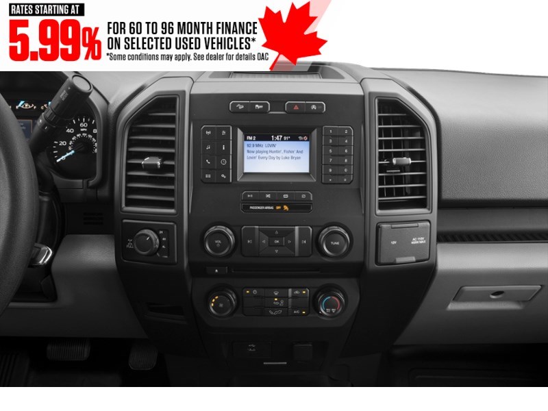 2018 Ford F-150 XL 4WD SuperCrew 5.5' Box Interior Shot 2