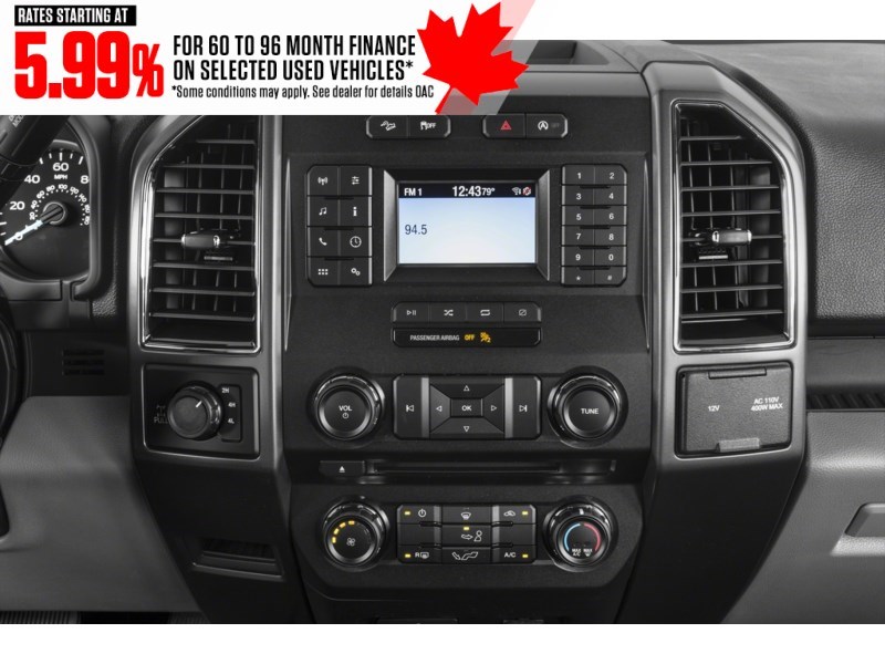 2019 Ford F-150 XLT 4WD SuperCrew 5.5' Box Interior Shot 2