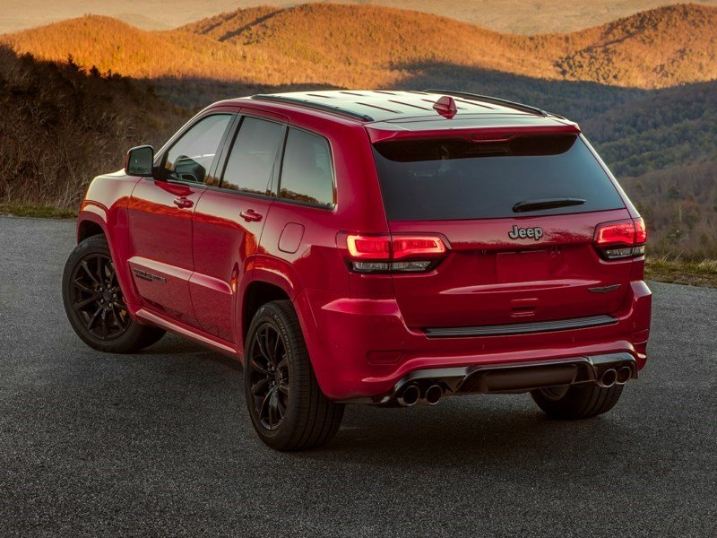 2018 Jeep Grand Cherokee Laredo OEM Shot 2