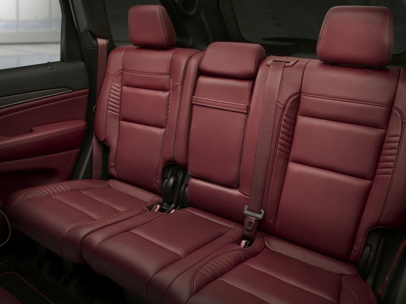 2020 Jeep Grand Cherokee Laredo OEM Shot 6