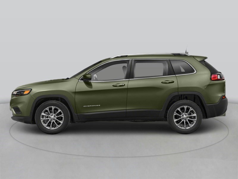 2022 Jeep Cherokee Trailhawk OEM Shot 2