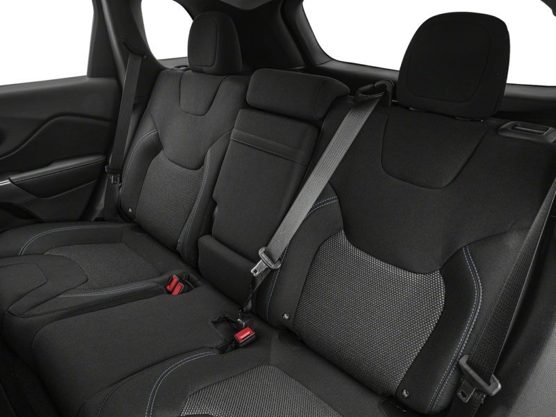 2022 Jeep Cherokee Trailhawk OEM Shot 6