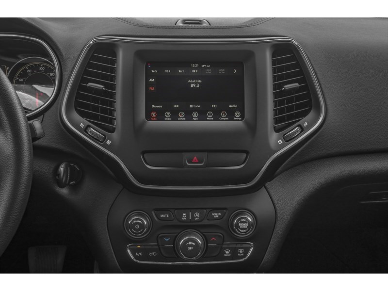 2022 Jeep Cherokee Altitude 4x4 Interior Shot 2