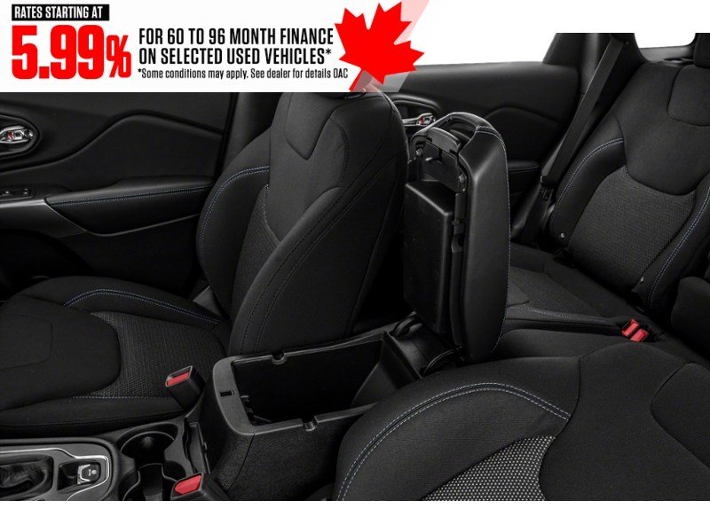 2022 Jeep Cherokee Altitude 4x4 Interior Shot 7