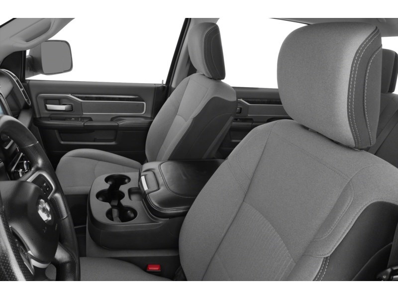 2019 RAM 2500 Big Horn 4x4 Crew Cab 6'4" Box Interior Shot 4