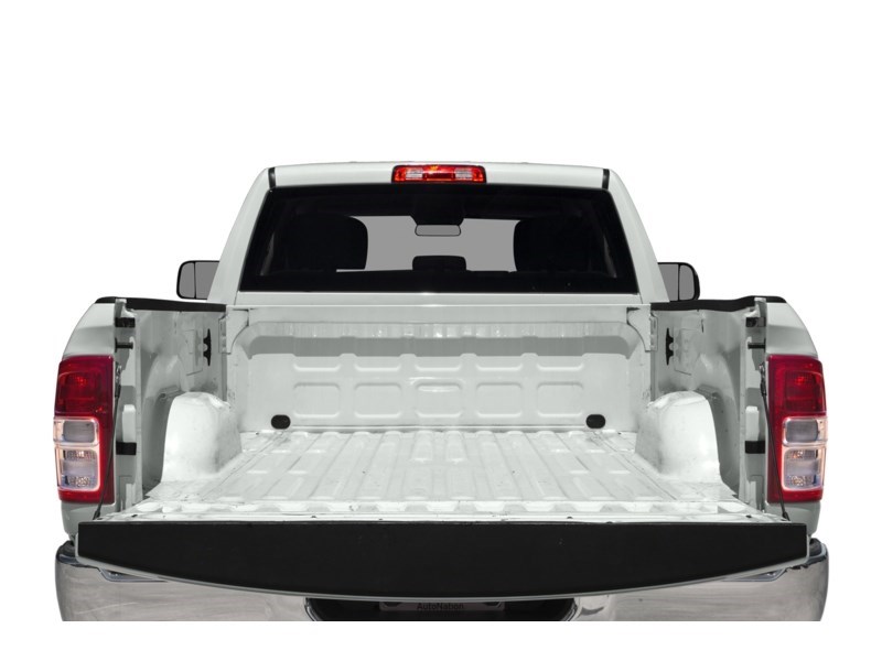 2019 RAM 2500 Big Horn 4x4 Crew Cab 6'4" Box Exterior Shot 4