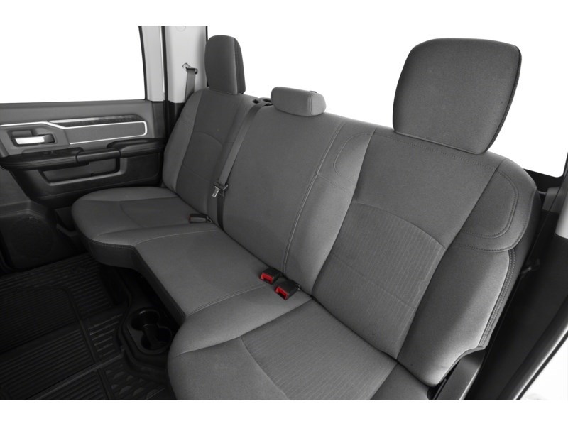 2019 RAM 2500 Big Horn 4x4 Crew Cab 6'4" Box Interior Shot 5