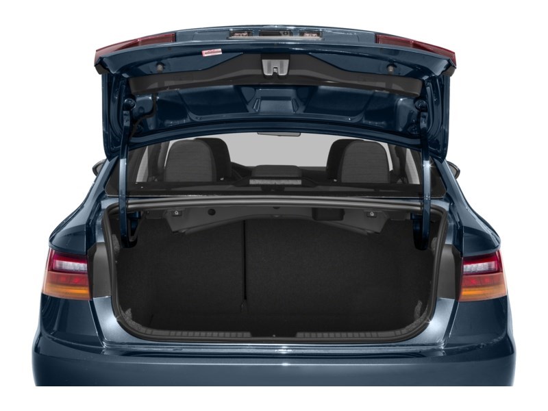2019 Volkswagen Jetta Execline Auto Exterior Shot 4