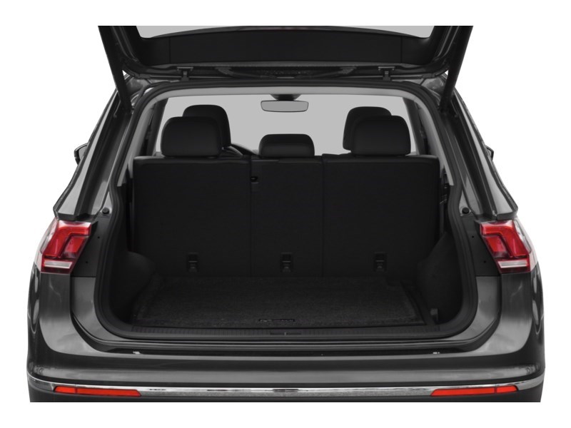 2018 Volkswagen Tiguan Highline 4MOTION Exterior Shot 4