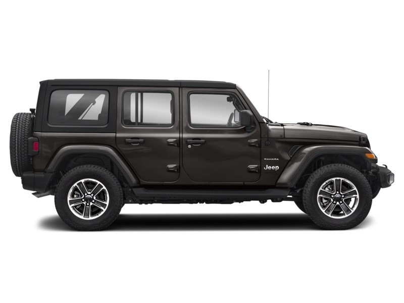 2021 Jeep Wrangler Unlimited Unlimited Sahara 4x4 Exterior Shot 10