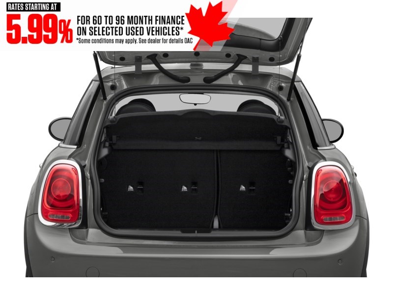 2021 MINI 5 Door Cooper Exterior Shot 4