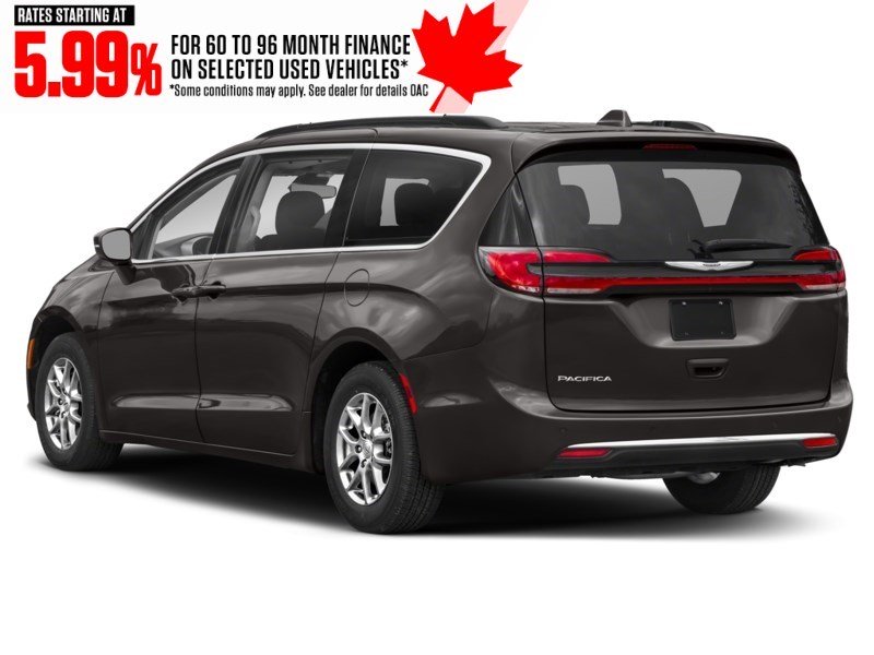 2021 Chrysler Pacifica Touring FWD Exterior Shot 9