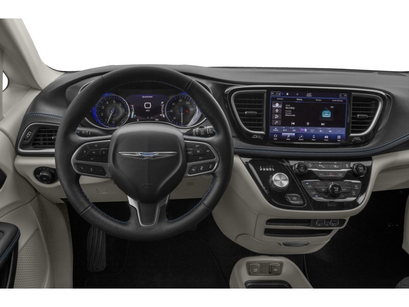 2022 Chrysler Pacifica Limited Interior Shot 3