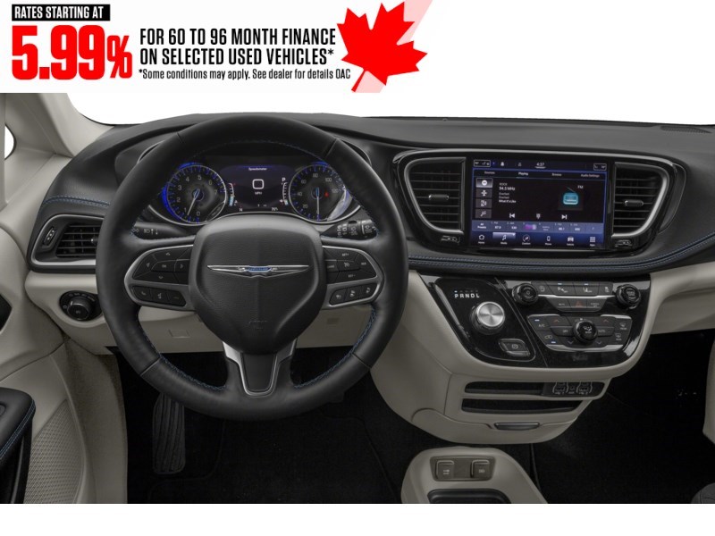 2022 Chrysler Pacifica Touring L AWD Interior Shot 3