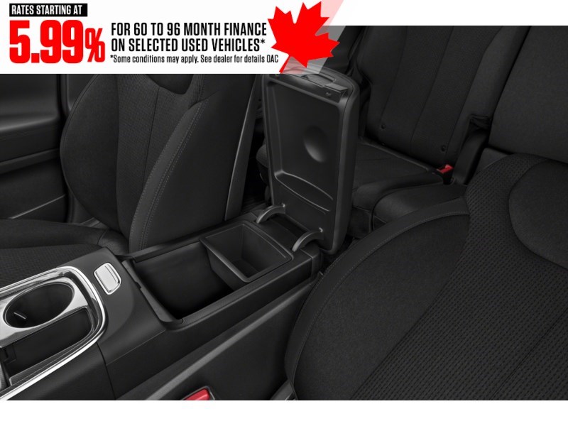 2022 Hyundai Santa Fe Preferred AWD Interior Shot 7