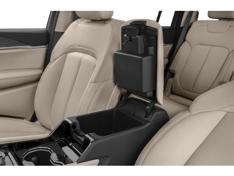 2021 Jeep Grand Cherokee L Altitude 4x4 Interior Shot 7