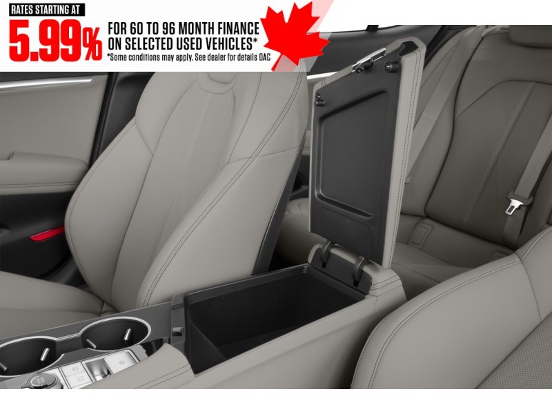 2022 Genesis G70 2.0T Advanced AWD Interior Shot 7