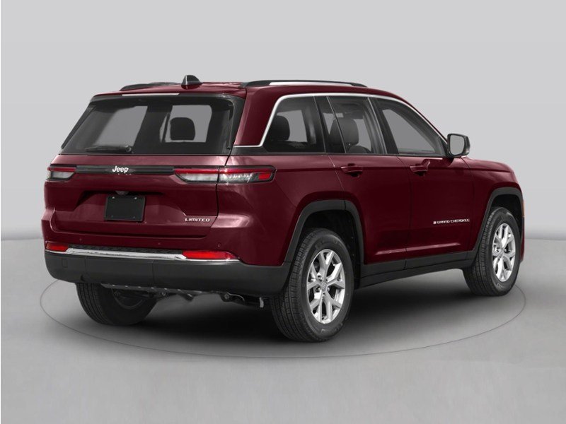 2025 Jeep Grand Cherokee Laredo OEM Shot 3