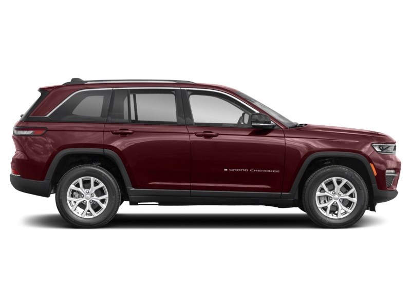 2023 Jeep Grand Cherokee Limited 4x4 Exterior Shot 10