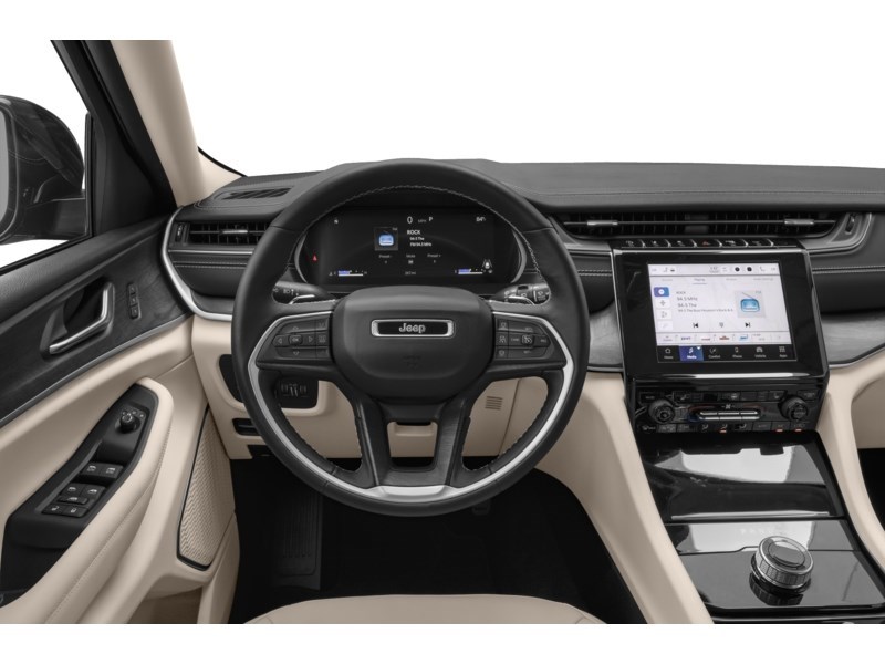 2023 Jeep Grand Cherokee Limited Interior Shot 3