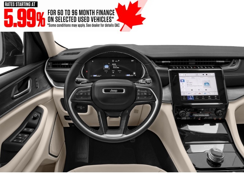 2024 Jeep Grand Cherokee Limited 4x4 Interior Shot 3