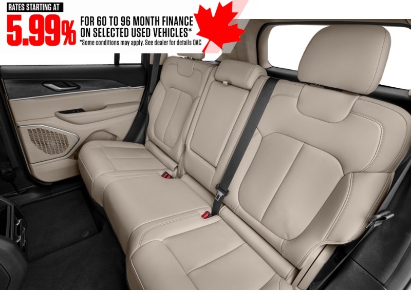 2024 Jeep Grand Cherokee Limited 4x4 Interior Shot 5