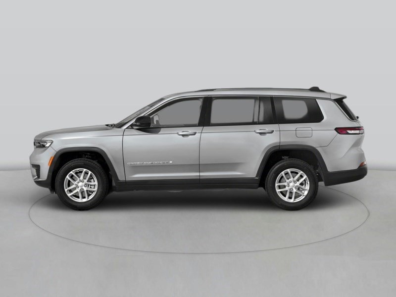 2024 Jeep Grand Cherokee L Summit OEM Shot 2