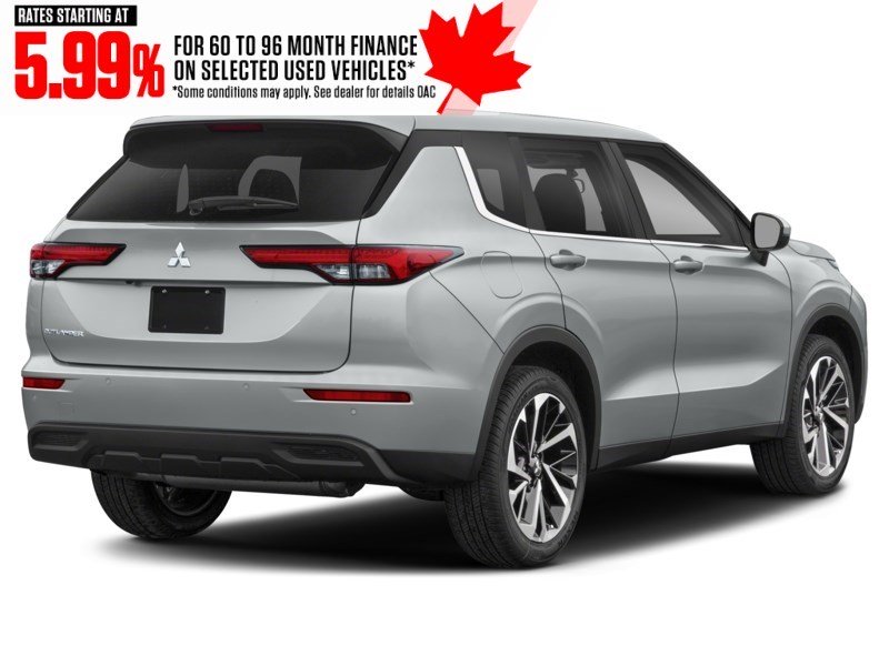 2022 Mitsubishi Outlander LE S-AWC Exterior Shot 2