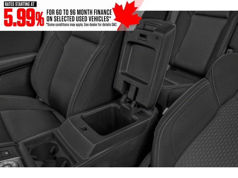 2022 Mitsubishi Outlander LE S-AWC Interior Shot 7
