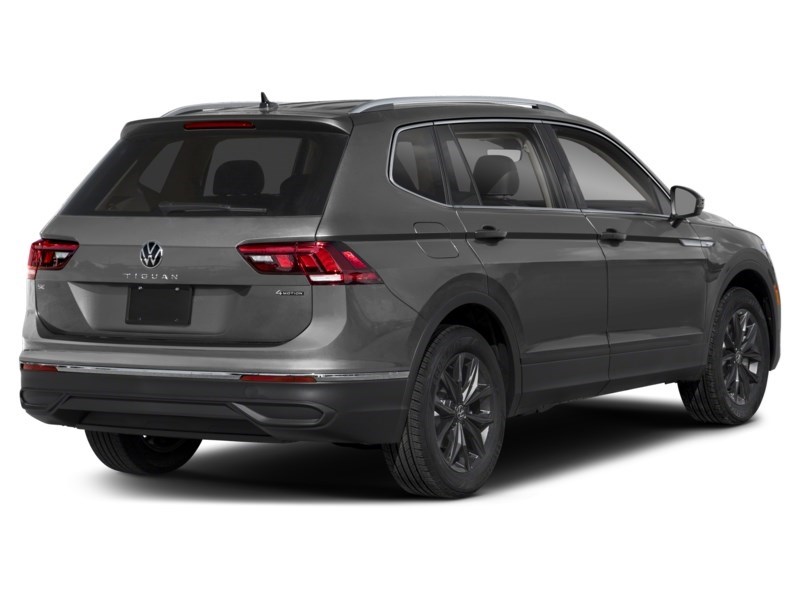 2022 Volkswagen Tiguan Comfortline 4MOTION Exterior Shot 2
