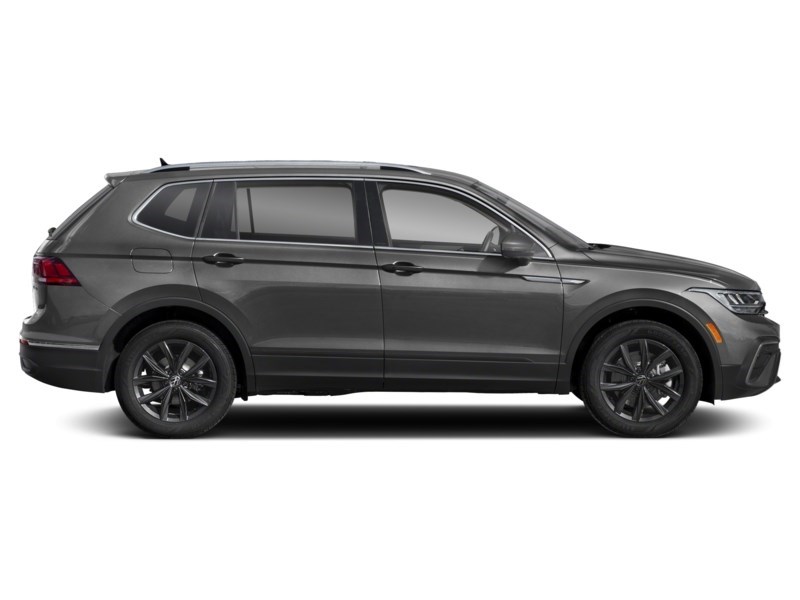 2022 Volkswagen Tiguan Comfortline 4MOTION Exterior Shot 10