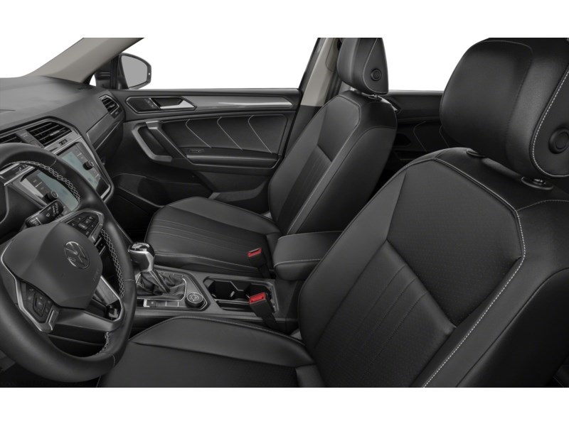 2022 Volkswagen Tiguan Comfortline 4MOTION Interior Shot 4