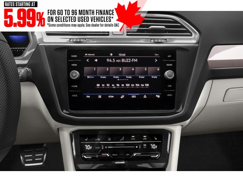 2022 Volkswagen Tiguan Comfortline R-Line Black Edition 4MOTION Interior Shot 2