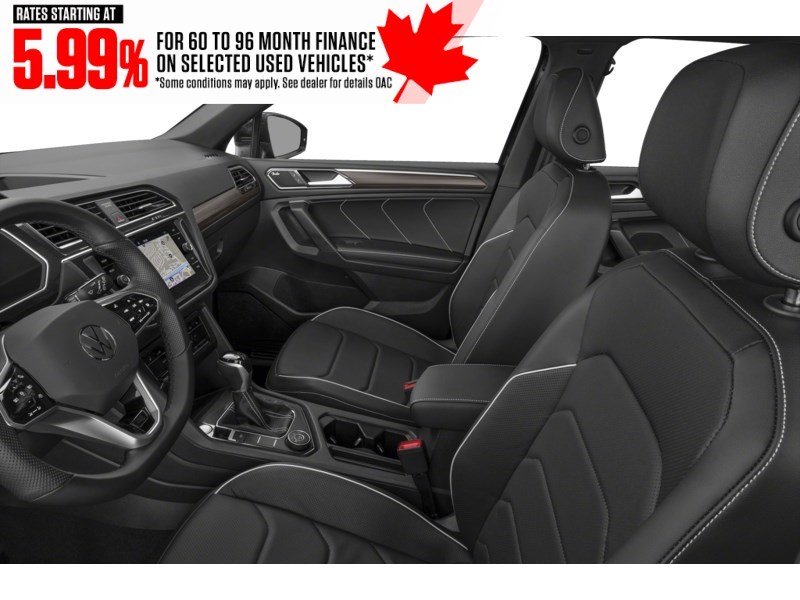 2024 Volkswagen Tiguan Highline R-Line 4MOTION Interior Shot 4