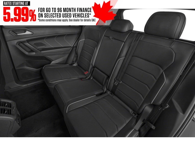 2024 Volkswagen Tiguan Highline R-Line 4MOTION Interior Shot 5