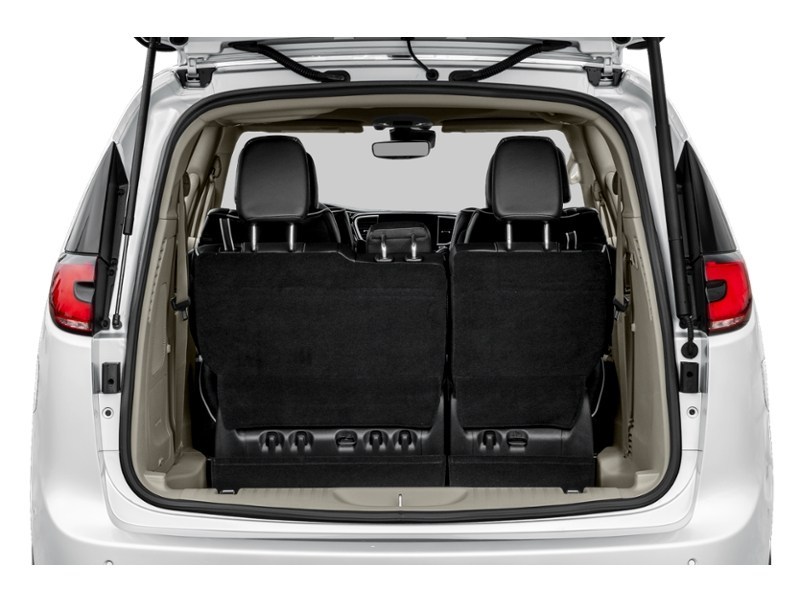 2025 Chrysler Pacifica Limited FWD Exterior Shot 4