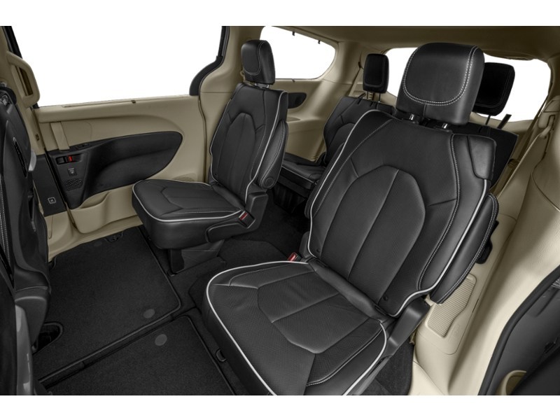 2025 Chrysler Pacifica Limited FWD Interior Shot 5