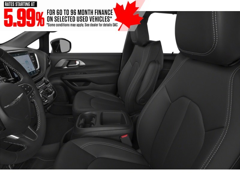 2025 Chrysler Pacifica Limited FWD Interior Shot 4