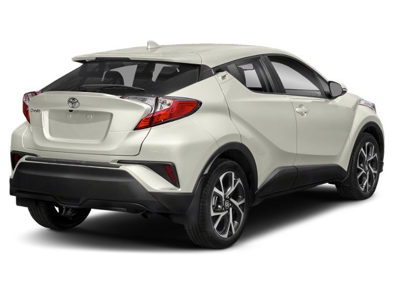 2018 Toyota C-HR FWD XLE Blizzard Pearl  Shot 5