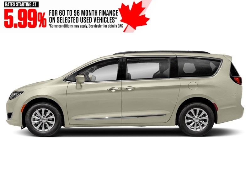 2017 Chrysler Pacifica 4dr Wgn Limited Tusk White  Shot 5