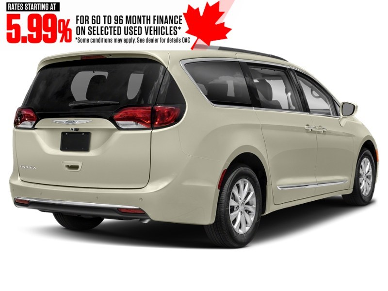 2017 Chrysler Pacifica 4dr Wgn Limited Tusk White  Shot 6