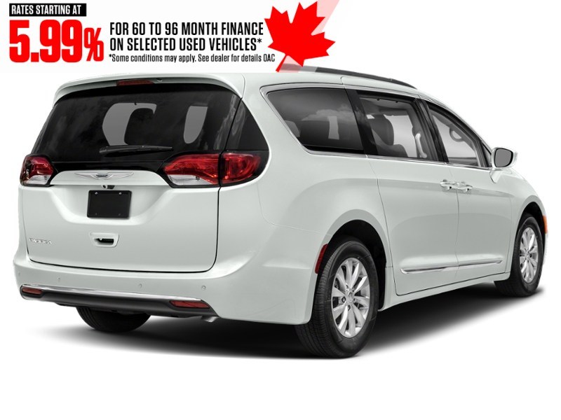 2017 Chrysler Pacifica 4dr Wgn Limited Bright White  Shot 12