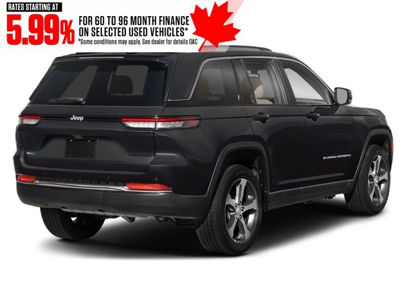 2023 Jeep Grand Cherokee 4xe 4x4 Diamond Black Crystal Pearl  Shot 2
